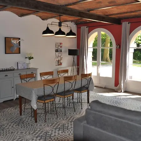 Konukevi Au Rez De Jardin 3*