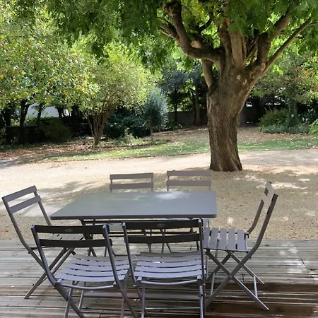 Au Rez De Jardin Vendégház Cholet